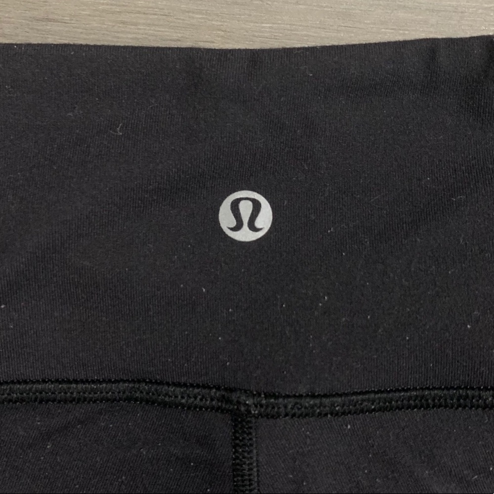 LULULEMON LEGGINGS 28”